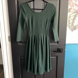 market spruce green long sleeved dress!